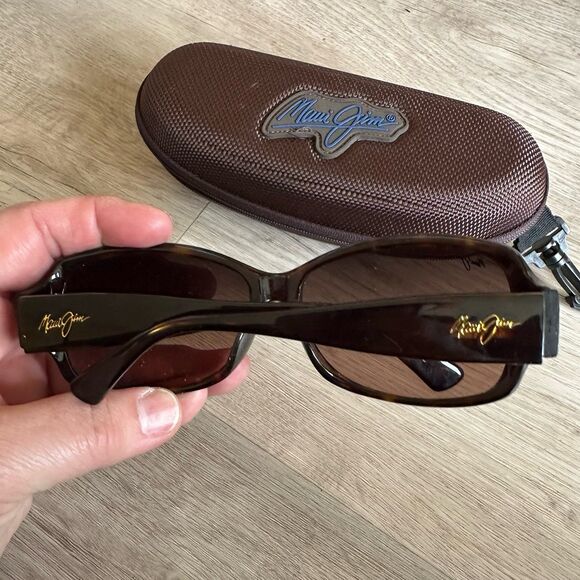 Maui Jim Nalani Sunglasses MJ295-10 Tortoise with Zip Around Sport Case main image 11
